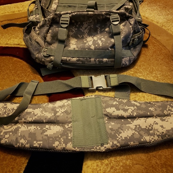 US Military Surplus Backpack ACU MOLLE II 3-Day Assault Pack  ACU Day Backpack